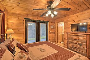 Rural Murphy Cabin - Yard, Hot Tub & Fire Pit