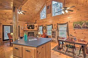 Rural Murphy Cabin - Yard, Hot Tub & Fire Pit