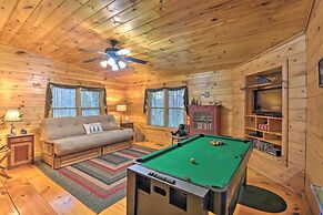 Rural Murphy Cabin - Yard, Hot Tub & Fire Pit
