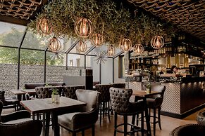 Art Suites Luxury Hotel