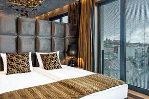 Art Suites Luxury Hotel