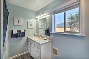 Gold Beach Home w/ Hot Tub, 1/4 Mi to Beach!