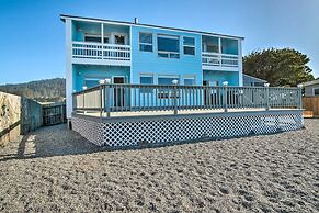 Gold Beach Home w/ Hot Tub, 1/4 Mi to Beach!