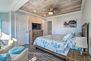 Gold Beach Home w/ Hot Tub, 1/4 Mi to Beach!