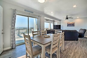 Gold Beach Home w/ Hot Tub, 1/4 Mi to Beach!