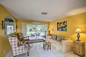 Cape Coral Home w/ Yard < 1 Mi to Dtwn!