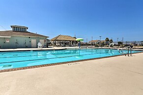 < 1 Mi to Coast: Jamaica Beach Home w/ Pool Access