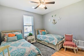 < 1 Mi to Coast: Jamaica Beach Home w/ Pool Access