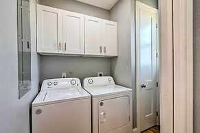 < 1 Mi to Coast: Jamaica Beach Home w/ Pool Access