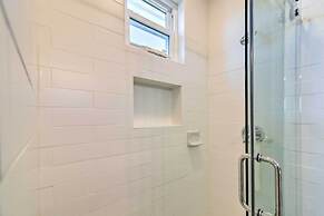 < 1 Mi to Coast: Jamaica Beach Home w/ Pool Access