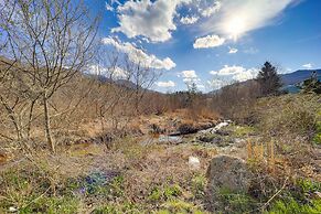 Lookout Deck + Mtn Views: Banner Elk Condo!