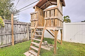 Sun-kissed Largo Escape: Private Pool & Patio