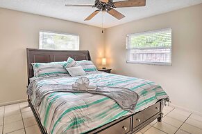 Sun-kissed Largo Escape: Private Pool & Patio