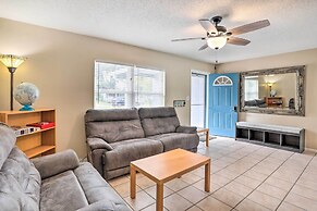 Sun-kissed Largo Escape: Private Pool & Patio