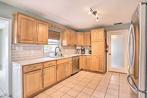 Sun-kissed Largo Escape: Private Pool & Patio