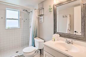 Sun-kissed Largo Escape: Private Pool & Patio