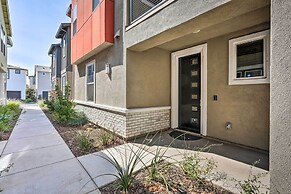 Pet-friendly Elk Grove Retreat w/ Balcony!