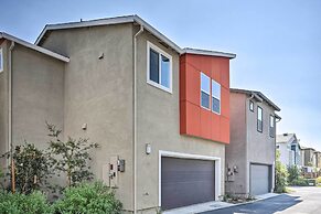 Pet-friendly Elk Grove Retreat w/ Balcony!