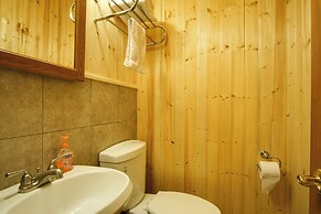 South Haven Home ~ 1 Mi to Lake Michigan!