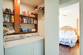 South Haven Home ~ 1 Mi to Lake Michigan!