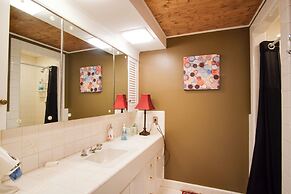 South Haven Home ~ 1 Mi to Lake Michigan!