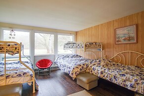 South Haven Home ~ 1 Mi to Lake Michigan!