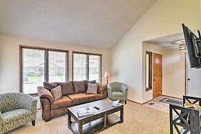 Modern Anchorage Townhome: 8 Mi to Downtown!