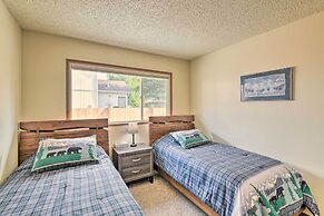 Modern Anchorage Townhome: 8 Mi to Downtown!