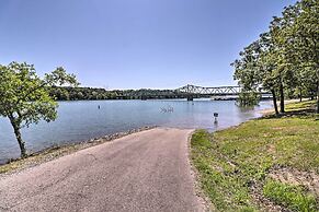 Greers Ferry Condo w/ Easy Access to Lake!