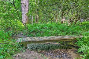 Rustic Hendersonville Farm Studio w/ Private Deck