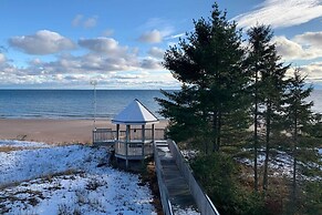 Chic Townhome on Lake Huron w/ Private Beach!