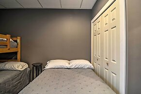 Cozy Apartment w/ Outdoor Entertaining Space!