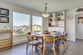Anacortes Home w/ Views of Puget Sound