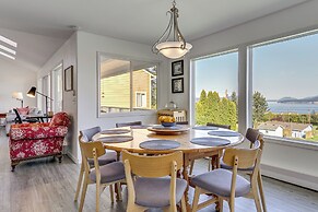 Anacortes Home w/ Views of Puget Sound
