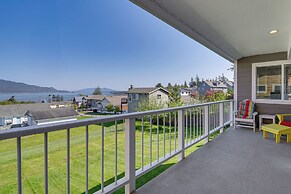 Anacortes Home w/ Views of Puget Sound