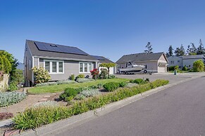 Anacortes Home w/ Views of Puget Sound