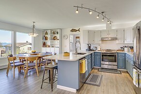 Anacortes Home w/ Views of Puget Sound