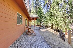 Peaceful + Private Mariposa Cabin on 2 Acres!