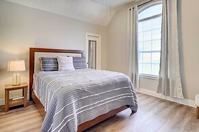 Airy Georgetown Home w/ Fire Pit!