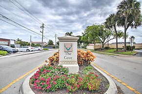 Vibrant Home w/ Outdoor Oasis ~ 1 Mi to Beach!