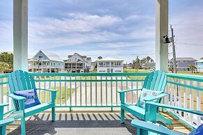 Calm Coastal Haven w/ 2 Balconies Near Beach