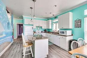 Calm Coastal Haven w/ 2 Balconies Near Beach