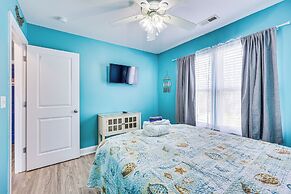 Calm Coastal Haven w/ 2 Balconies Near Beach