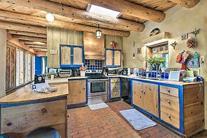 El Prado Home w/ Hot Tub, Panoramic Mtn Views