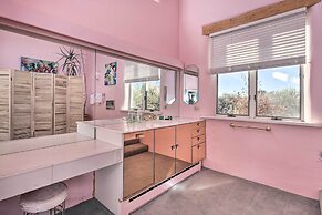 El Prado Home w/ Hot Tub, Panoramic Mtn Views