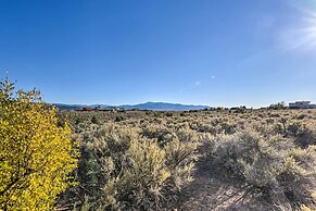 El Prado Home w/ Hot Tub, Panoramic Mtn Views
