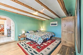 El Prado Home w/ Hot Tub, Panoramic Mtn Views