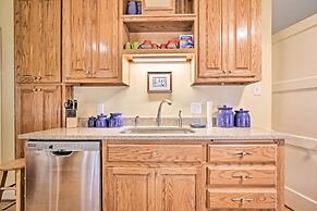 Lexington Getaway w/ Backyard Deck < 2 Mi to UK!