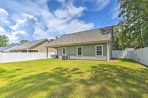 Charming Pawleys Island Home ~ 4 Mi to Beach!