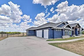 Central Texas Home w/ Rolling Pasture Views!